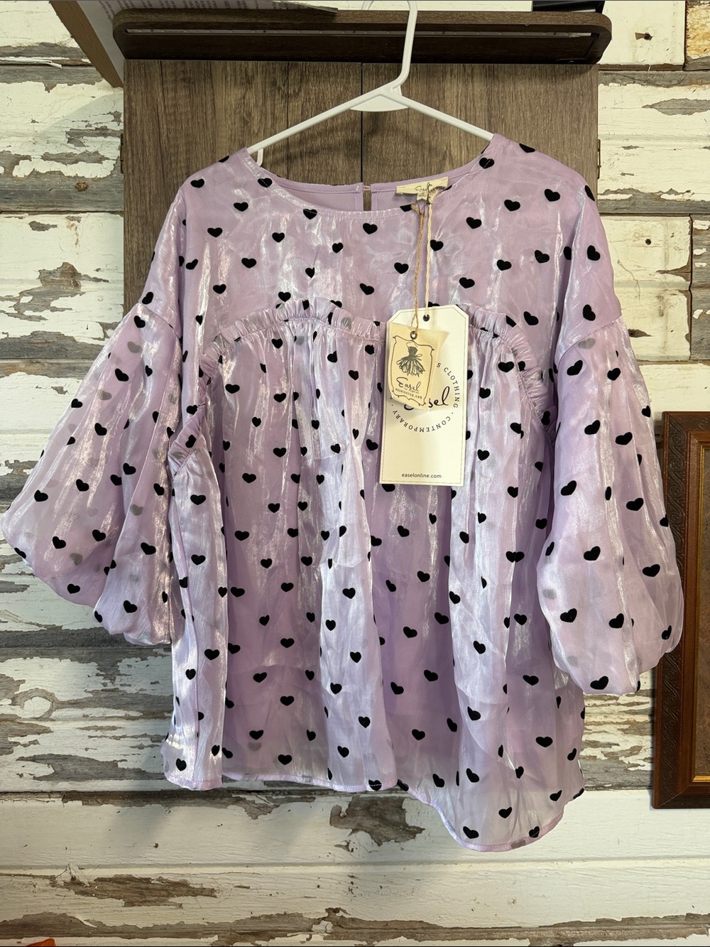 easel Lavender Sheen Puff Sleeve Heart-Print Blouse